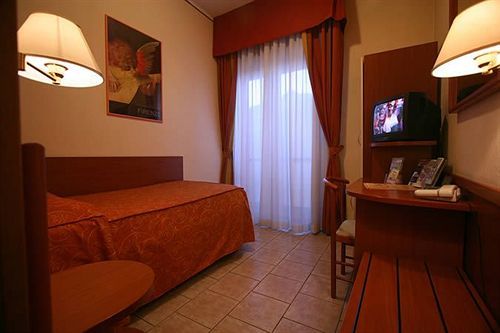 Valmarina Hotel 3*