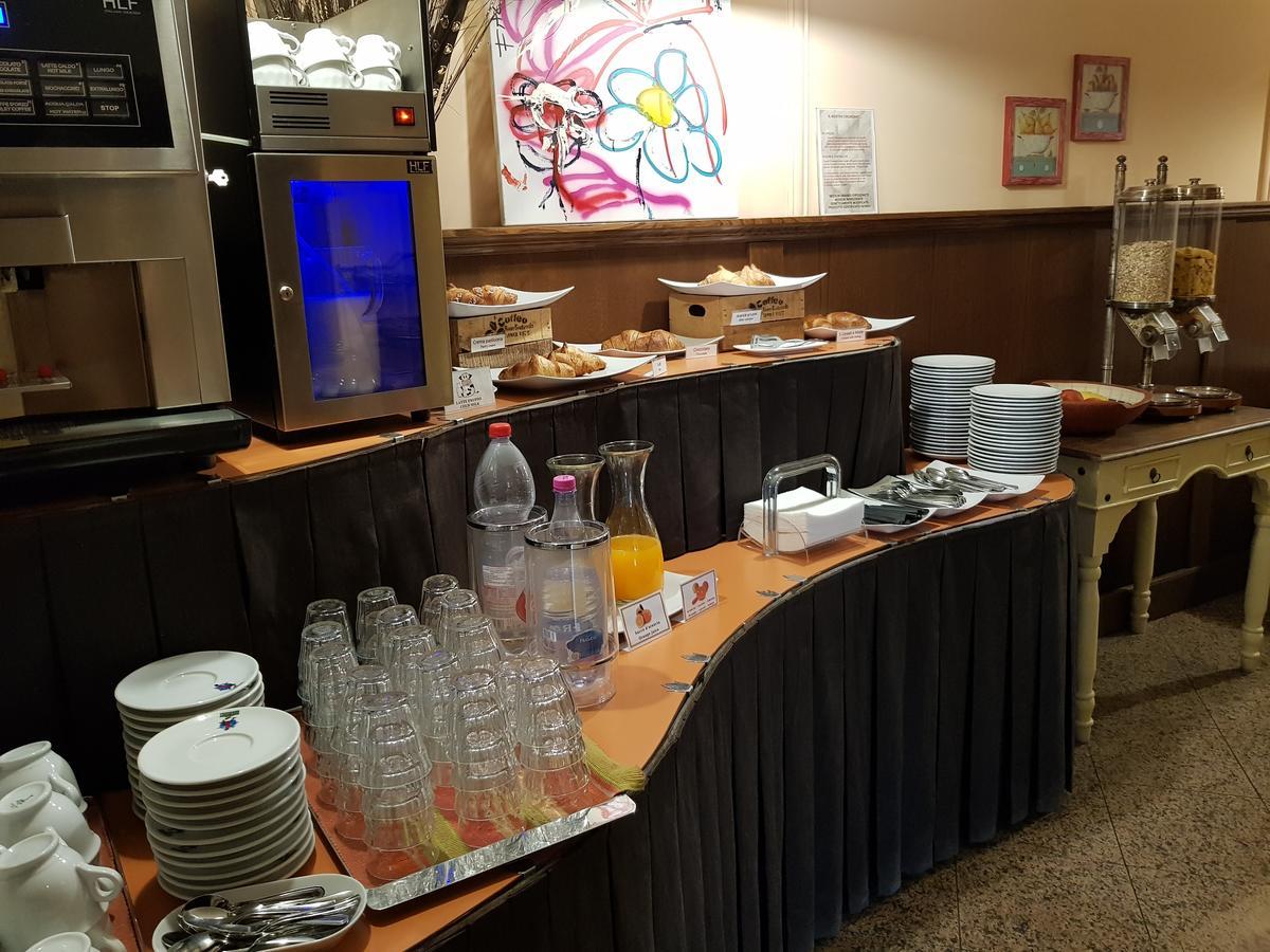 Valmarina Hotel 3*