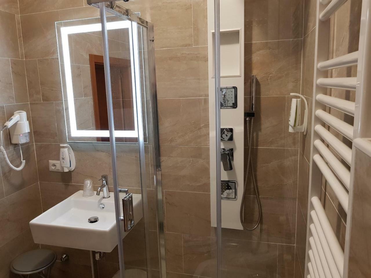 Hotel Valmarina 3*