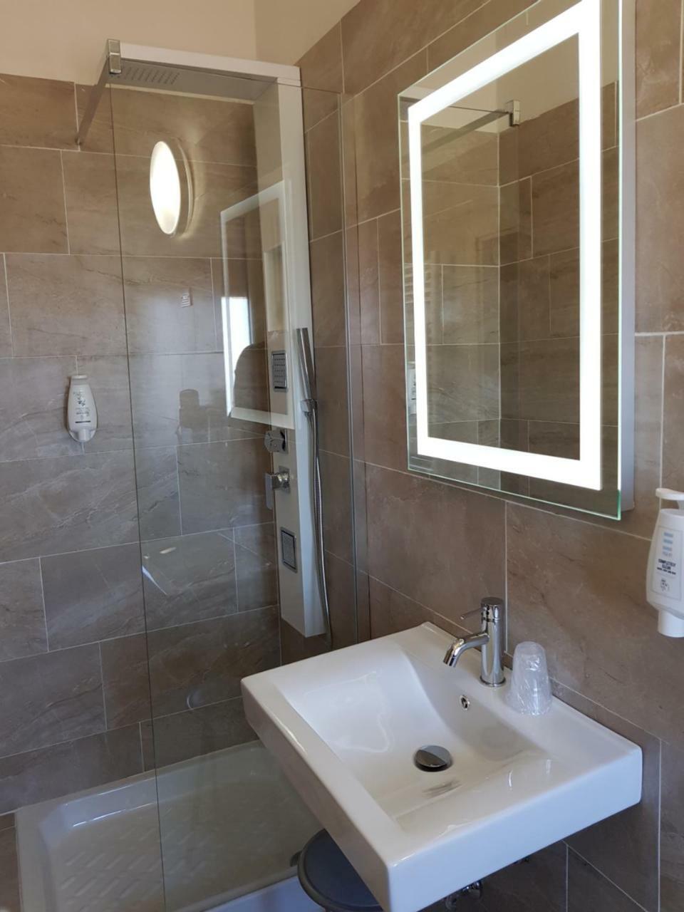 Hotel Valmarina Calenzano